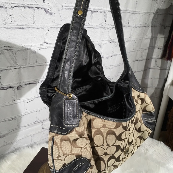 Coach Hand Bag - Picture 10 of 16